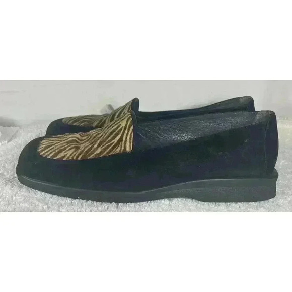 STUART Weitzman Palomino Zebrette Black Suede & Pony Hair Loafers Womens 8 - Picture 10 of 16